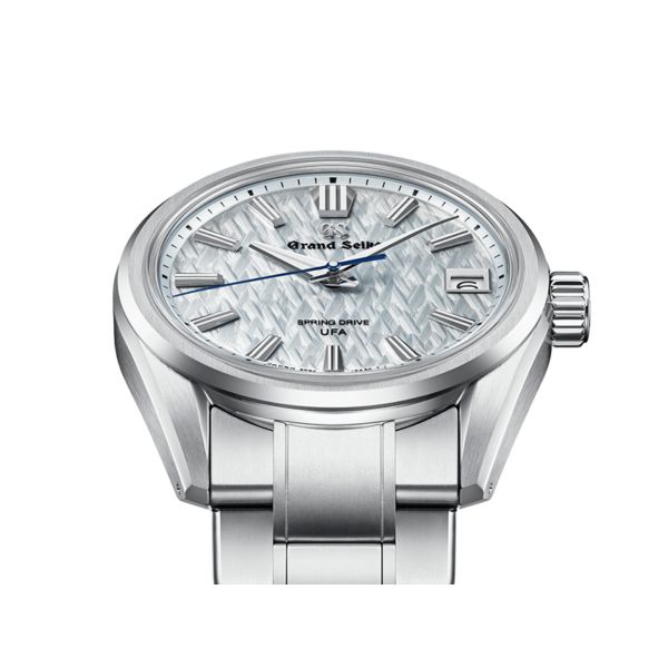 Montre Grand Seiko Evolution 9 Spring Drive U.F.A cadran bleu pâle bracelet titane 37 mm