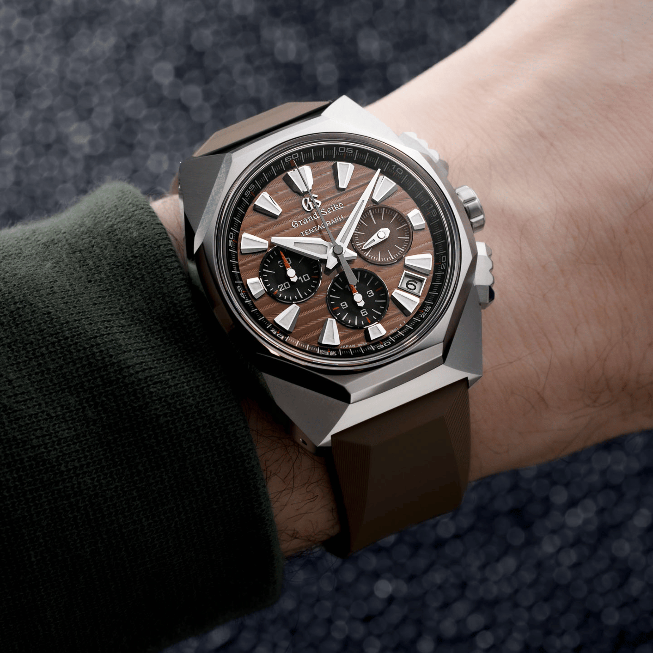 Montre Grand Seiko Sport Tokyo Lion Tentagraph automatique cadran marron bracelet caoutchouc 43 mm