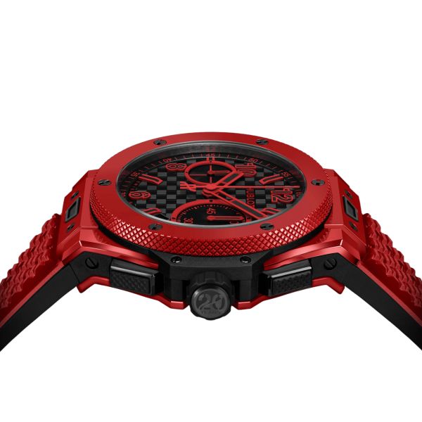 Montre Hublot Big Bang 20ème Anniversaire Red Magic automatique cadran carbone bracelet caoutchouc 43 mm