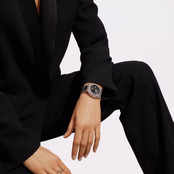 Watch Bell & Ross BR 05 Black Steel automatic black dial steel bracelet 36 mm