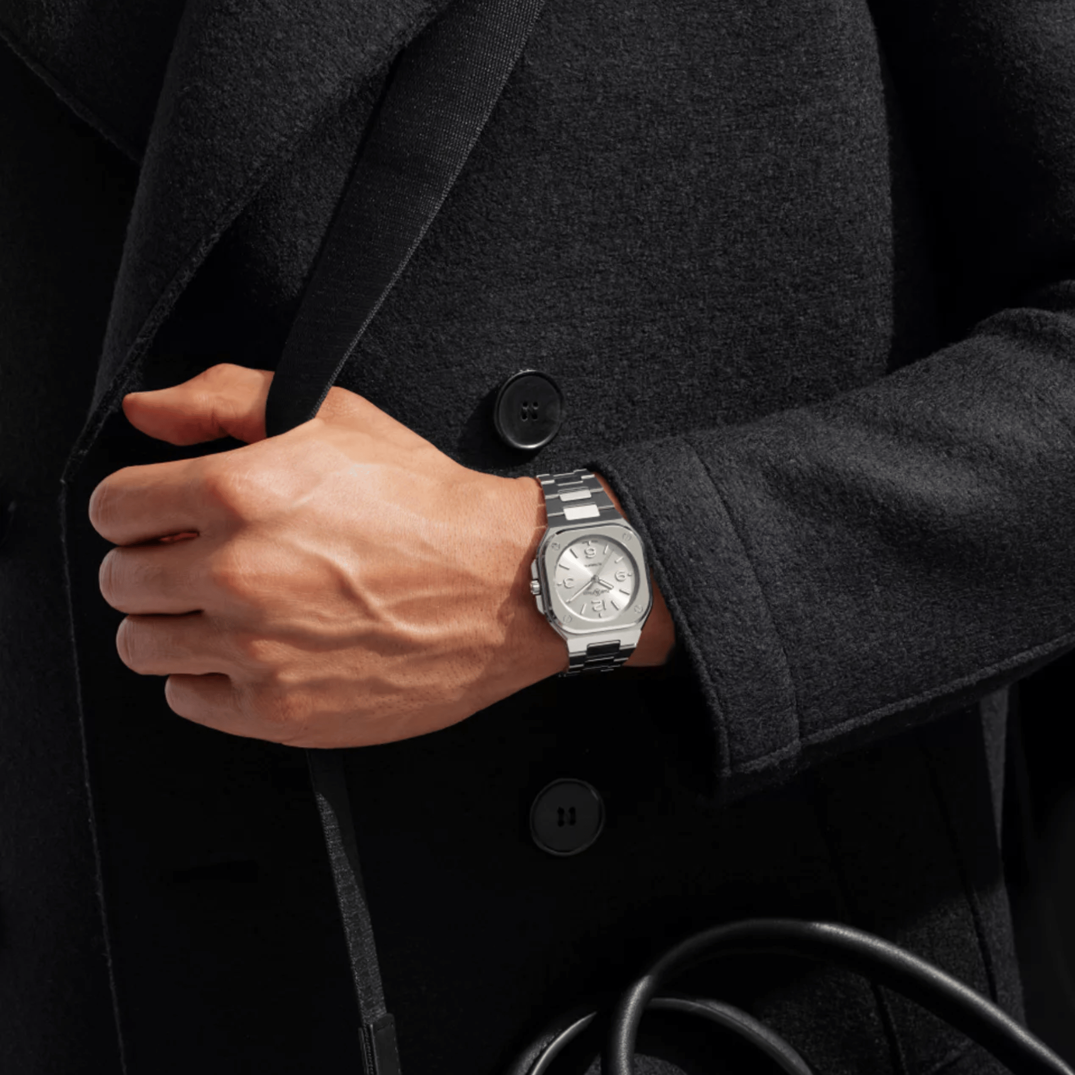 Montre Bell and Ross BR 05 Grey Steel automatique cadran gris bracelet acier 36 mm