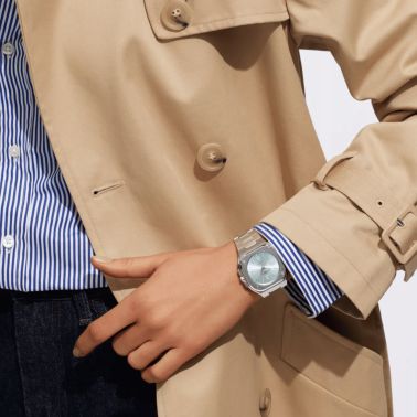 Montre Bell and Ross BR 05 Ice Blue Steel automatique cadran bleu bracelet acier 36 mm