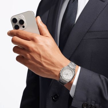 Watch Bell & Ross BR 05 Mother of Pearl Steel Automatic White Mother of Pearl Dial Steel Strap 36 mm