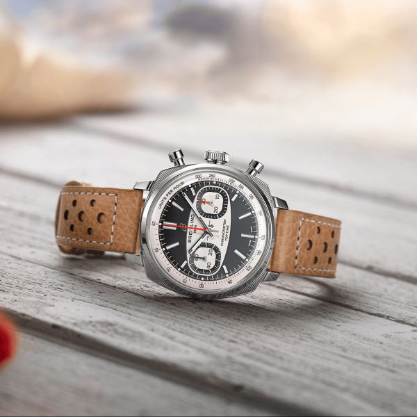 Montre Breitling Top Time B01 Racing automatique cadran noir bracelet cuir marron 38 mm - Ed limitée