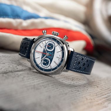 Montre Breitling Top Time B01 Martini Racing automatique cadran bleu bracelet cuir bleu 38 mm - Ed limitée