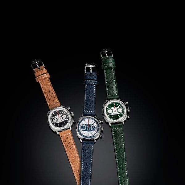 Montre Breitling Top Time B01 Martini Racing automatique cadran bleu bracelet cuir bleu 38 mm - Ed limitée