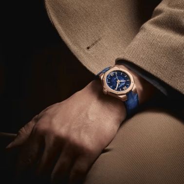 Watch Baume et Mercier Riviera Automatic, rose gold, blue dial blue leather strap, 39 mm