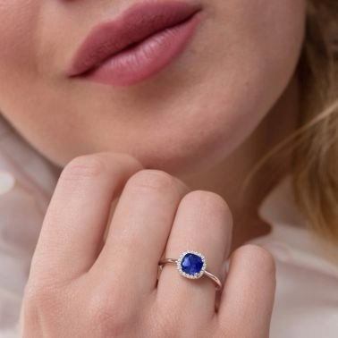 Bague Lepage Lily Rose en or jaune et saphir