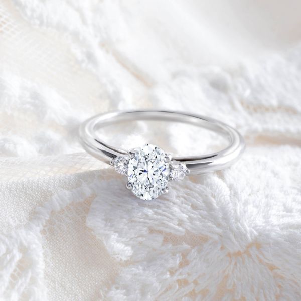 Lepage Romeo ring in yellow gold and diamonds