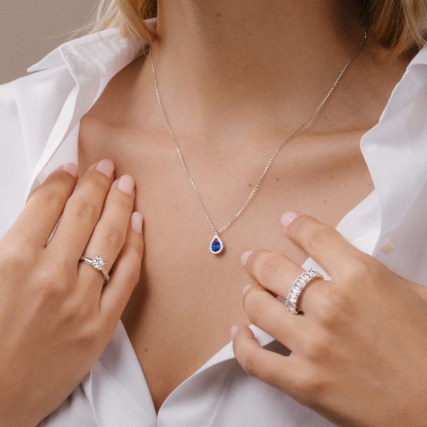 Lepage Clyde necklace in rose gold and sapphire