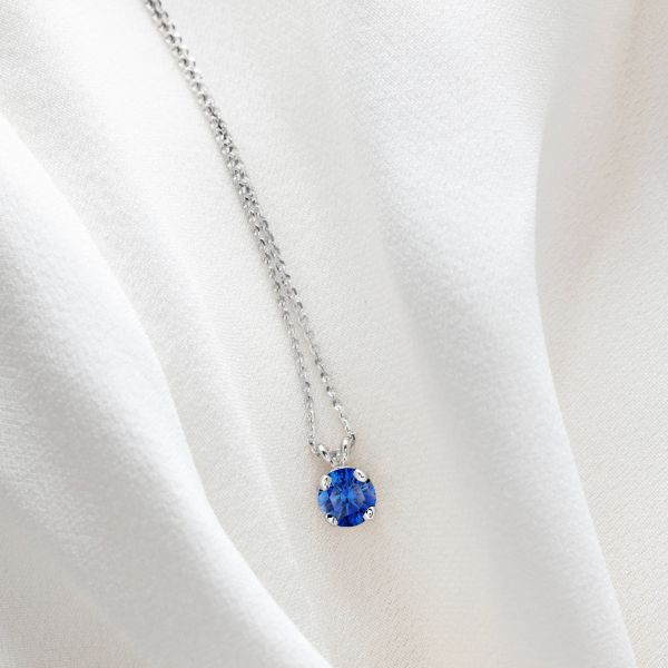 Collier Lepage Présage en or rose et saphir