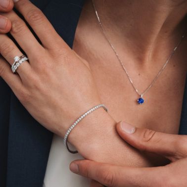 Lepage Flirt necklace in rose gold, sapphire and diamonds