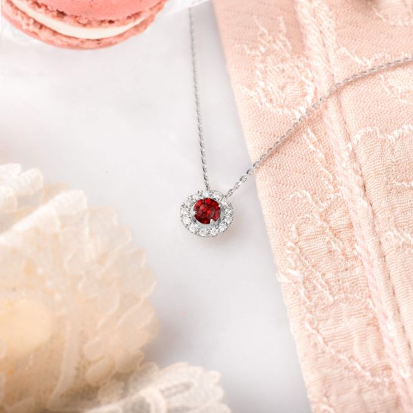 Lepage Coquette necklace in yellow gold, ruby and diamonds