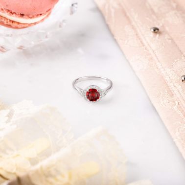 Solitaire Lepage Pompadour en or jaune rubis et diamants