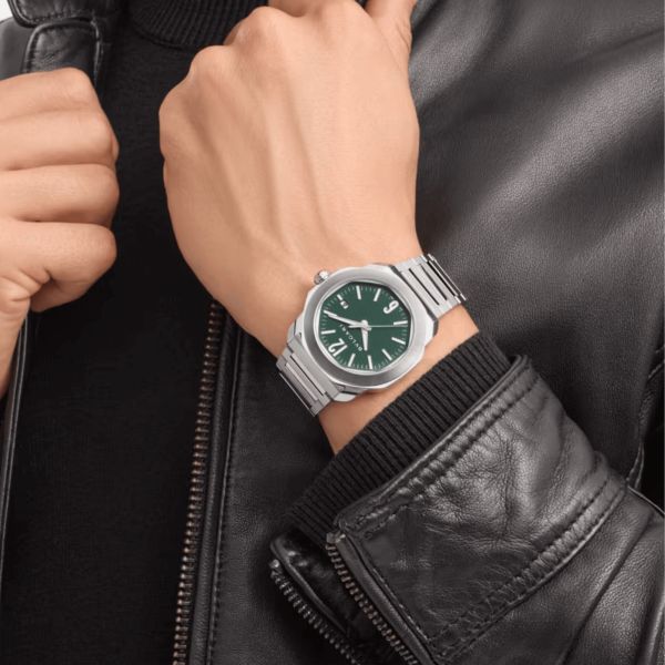 Montre Bulgari Octo Roma automatique cadran vert bracelet acier 41 mm