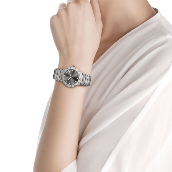 Bulgari Bvlgari Bvlgari quartz watch diamond index grey dial steel bracelet 33 mm