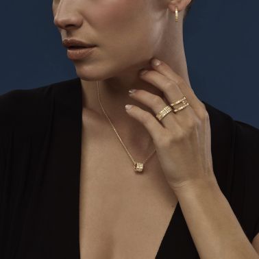 Chopard Ice Cube necklace in yellow gold and diamonds 