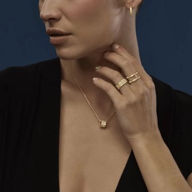 Chopard Ice Cube earrings in yellow gold