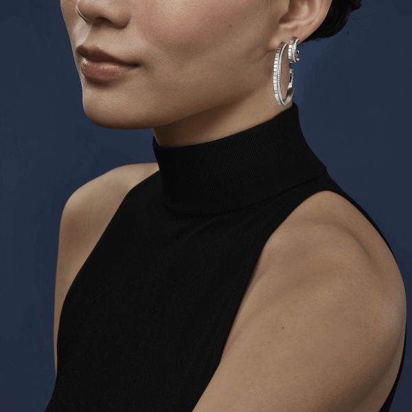 Chopard Ice Cube earrings in white gold and diamonds paved