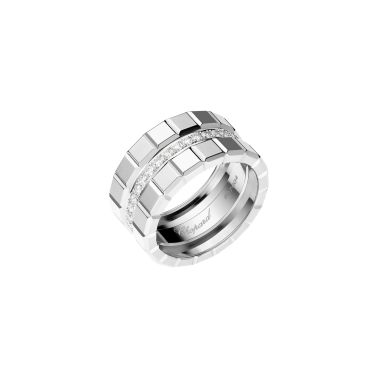Bague Chopard Ice Cube grand modèle en or blanc et diamants