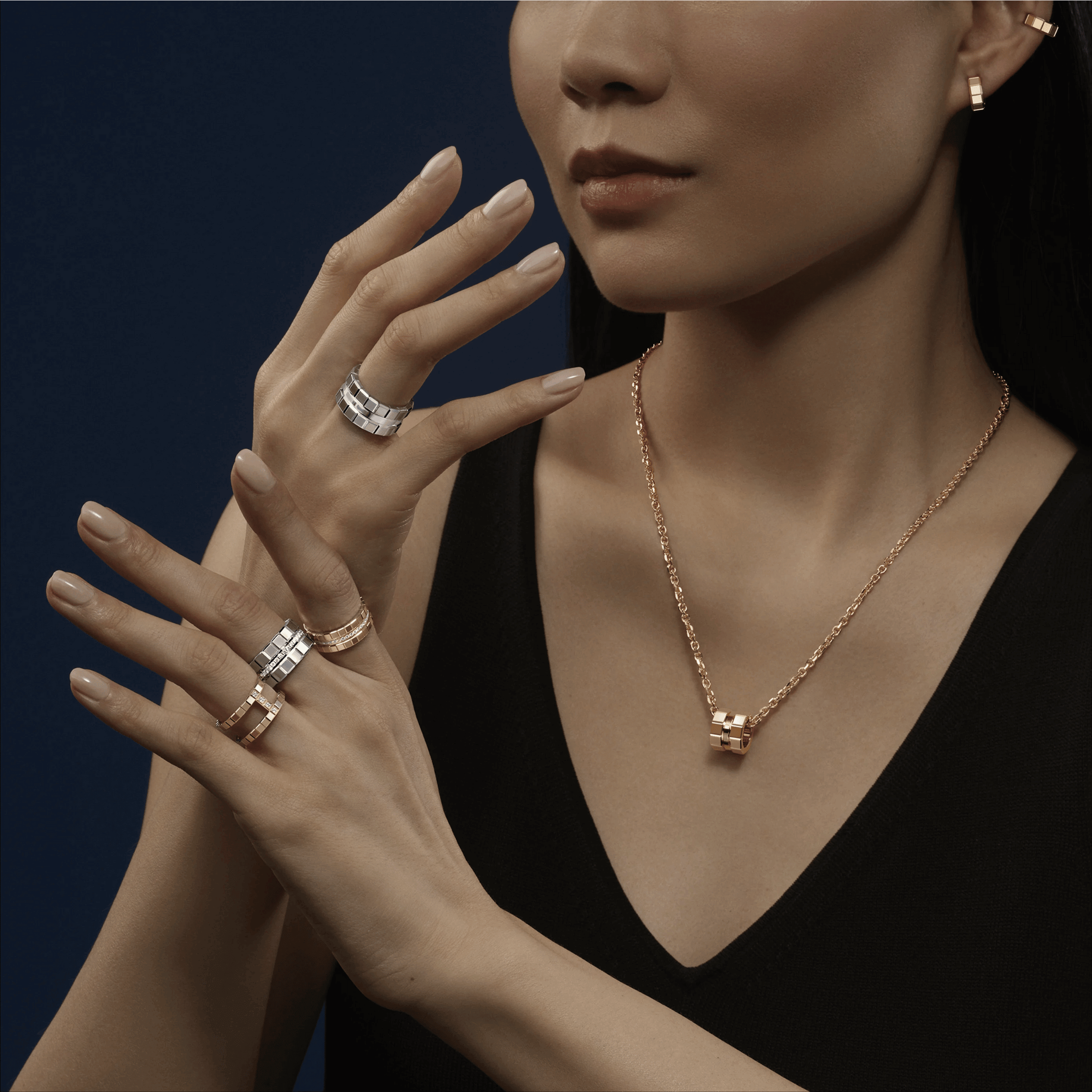 Bague Chopard Ice Cube grand modèle en or blanc et diamants