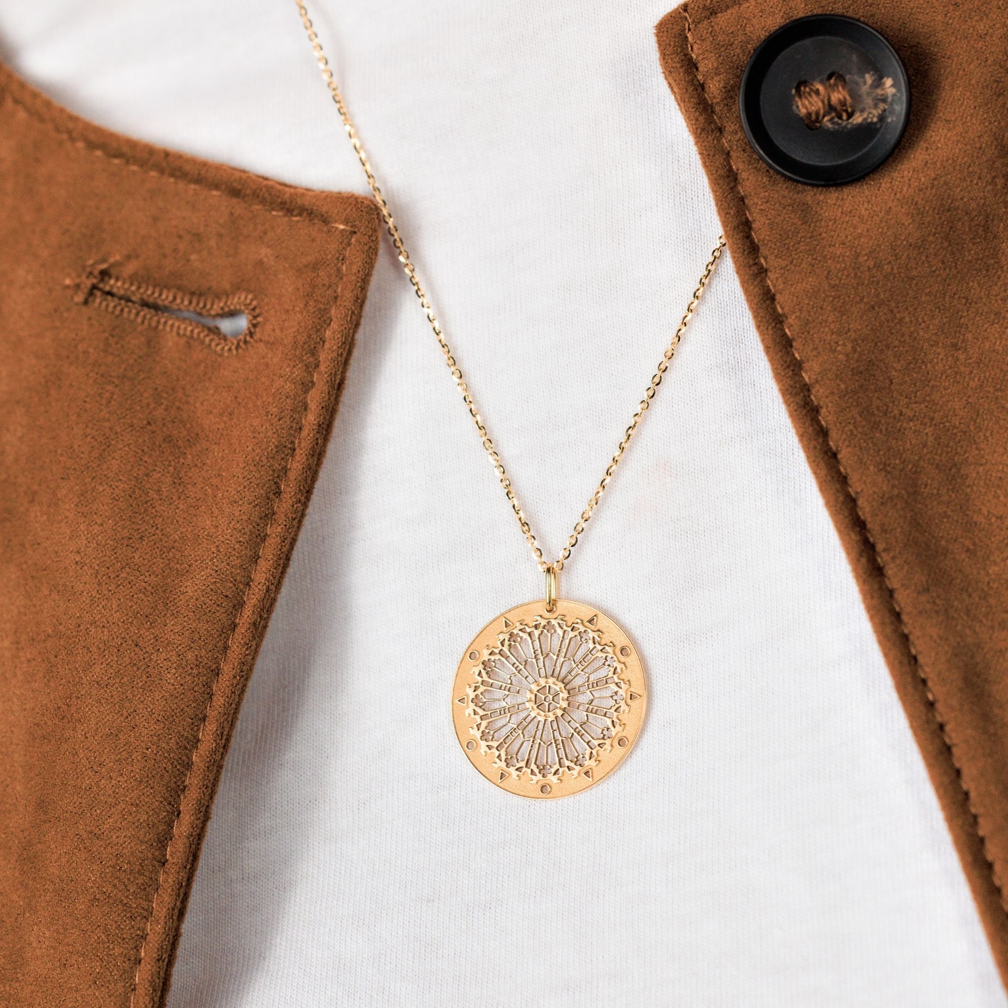 Lepage Colette 100 year medal in yellow gold