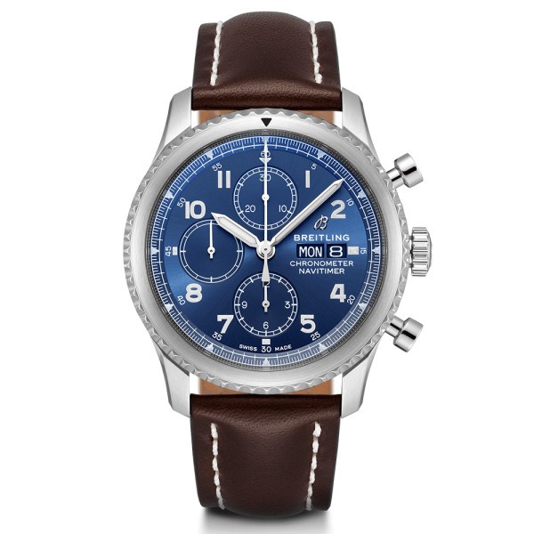 Montre Breitling Navitimer 8 chronograph cadran bleu bracelet cuir marron 43 mm