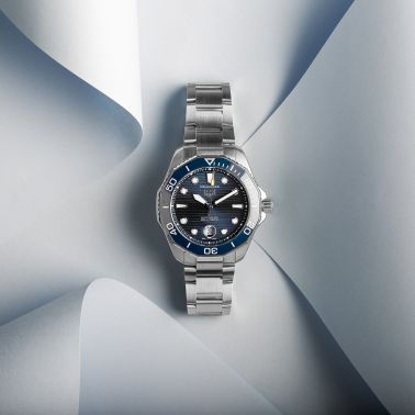 TAG Heuer Aquaracer Professional 300 Date Calibre 5 automatic 43 mm Full Set 2023