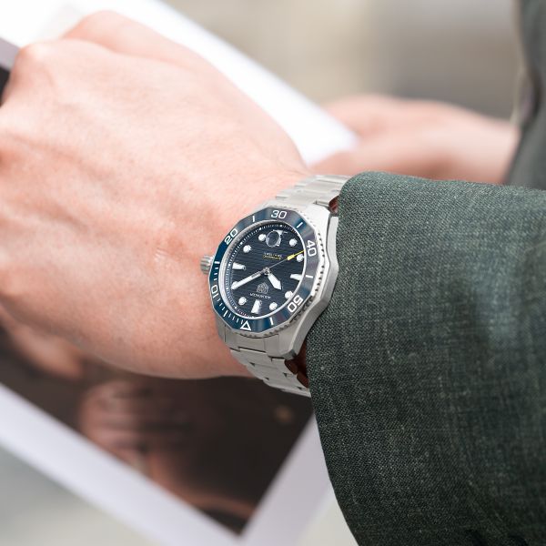 Montre TAG Heuer Aquaracer Professional 300 Date Calibre 5 automatique 43 mm Full Set 2023
