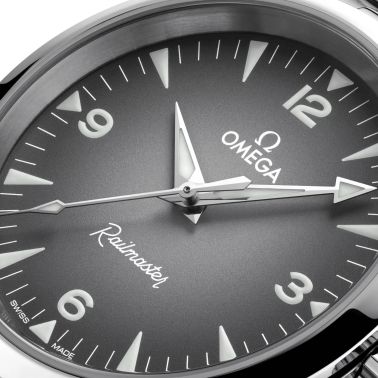 Montre Omega Seamaster Railmaster Co-Axial Master Chronometer cadran gris bracelet acier 38 mm