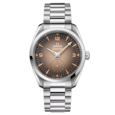 Montre Omega Seamaster Railmaster Co-Axial Master Chronometer cadran beige bracelet acier 38 mm
