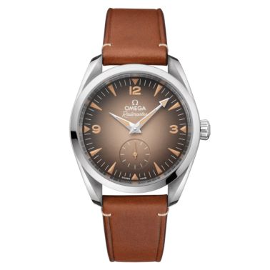 Omega Seamaster Railmaster Co-Axial Master Chronometer beige dial leather strap 38 mm