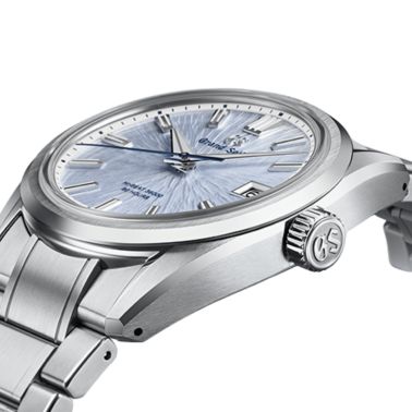 Montre Grand Seiko Evolution 9 "Mountainscape" Hi-Beat automatique cadran bleu glacier bracelet acier 40 mm