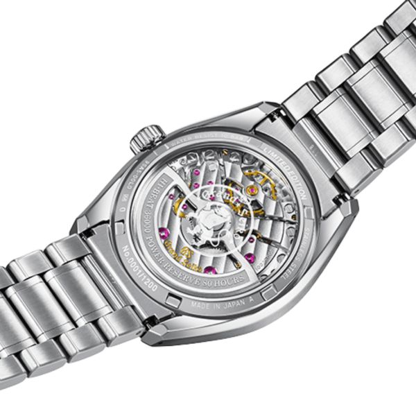 Montre Grand Seiko Evolution 9 "Mountainscape" Hi-Beat automatique cadran bleu glacier bracelet acier 40 mm