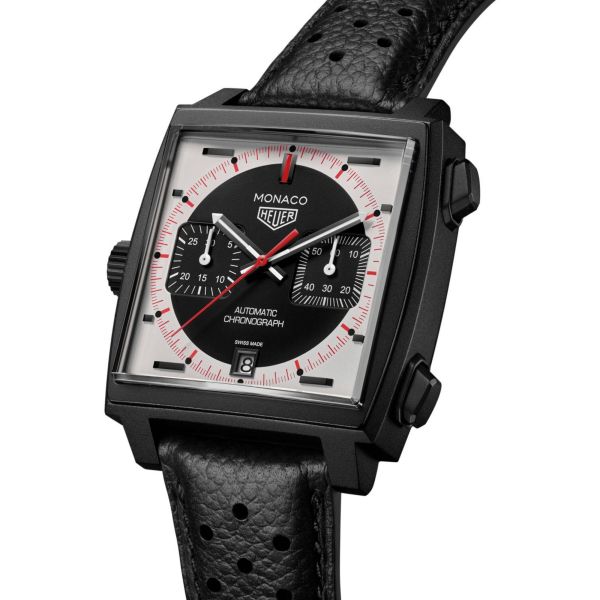 Montre TAG Heuer Monaco Chronograph "Stopwatch" Calibre 11 Titane automatique cadran noir bracelet cuir 39 mm