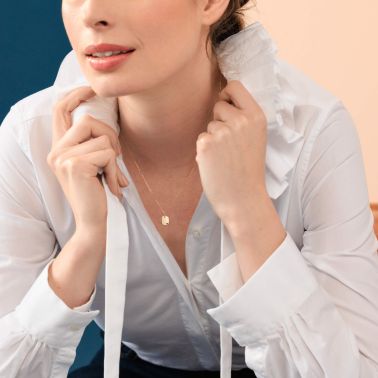 Lepage Colette Coussin medal in yellow gold and sapphire