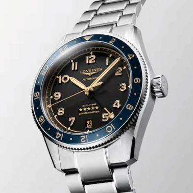 Montre Longines Spirit Zulu Time automatique lunette céramique bleue cadran anthracite bracelet acier 39 mm