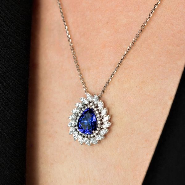 Lepage Suzanne necklace in yellow gold, aquamarine and diamonds