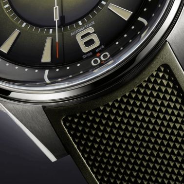 Montre Jaeger-LeCoultre Polaris Date automatique cadran laqué vert bracelet caoutchouc 42 mm