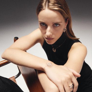 Korloff Divine Fougue bracelet with rose gold chain and diamonds