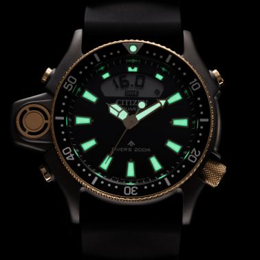 Montre Citizen Promaster Marine Aqualand "40ème Anniversaire" quartz cadran noir bracelet caoutchouc 50,7 mm