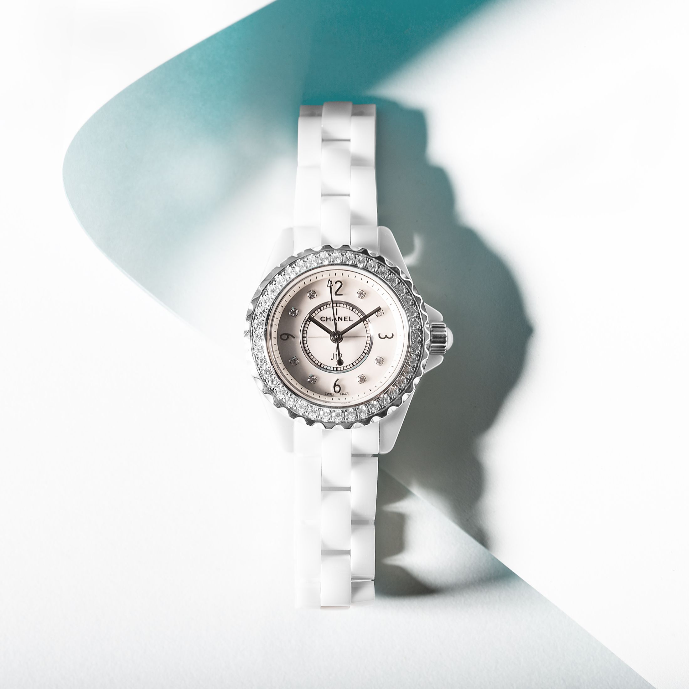 Montre CHANEL J12 Blanche Diamants quartz 29 mm Full Set 2022