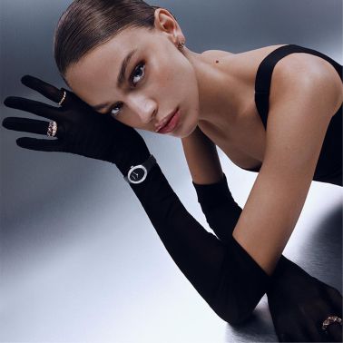 Boucles d'oreilles Korloff Korlove en or rose et diamants noirs