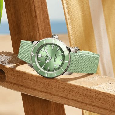 Breitling Superocean Heritage automatic green dial rubber strap 36 mm