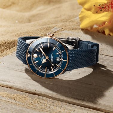 Breitling Superocean Heritage B31 Steel & Red Gold automatic blue dial rubber strap 44 mm