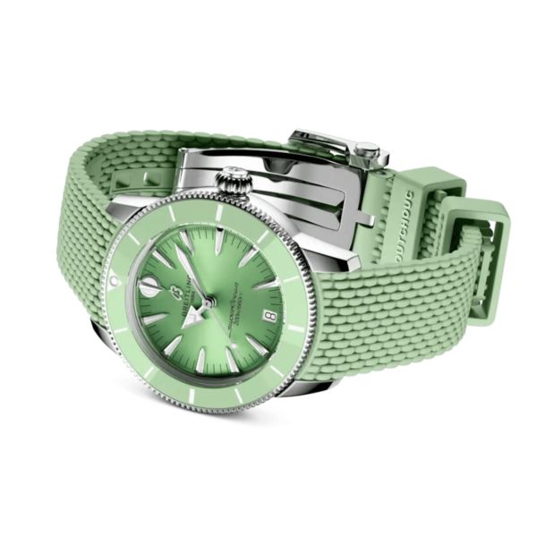 Breitling Superocean Heritage automatic green dial rubber strap 36 mm