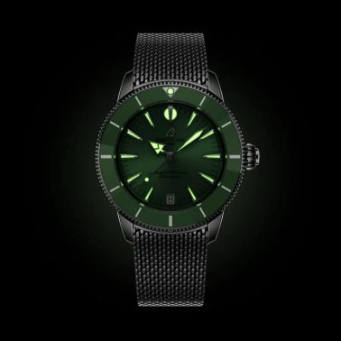 Breitling Superocean Heritage automatic green dial mesh bracelet 36 mm