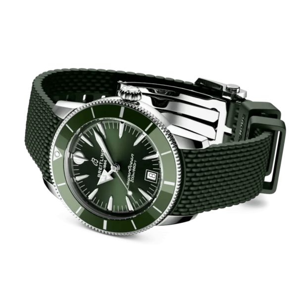 Breitling Superocean Heritage B31 automatic green dial rubber strap 40 mm