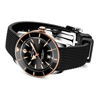 Montre Breitling Superocean Heritage B31 Acier & Or Rouge automatique cadran noir bracelet caoutchouc 42 mm
