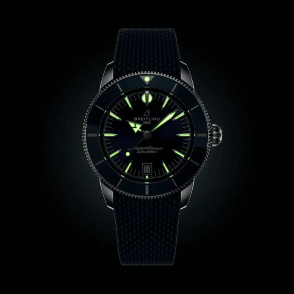 Breitling Superocean Heritage B31 automatic green dial rubber strap 42 mm